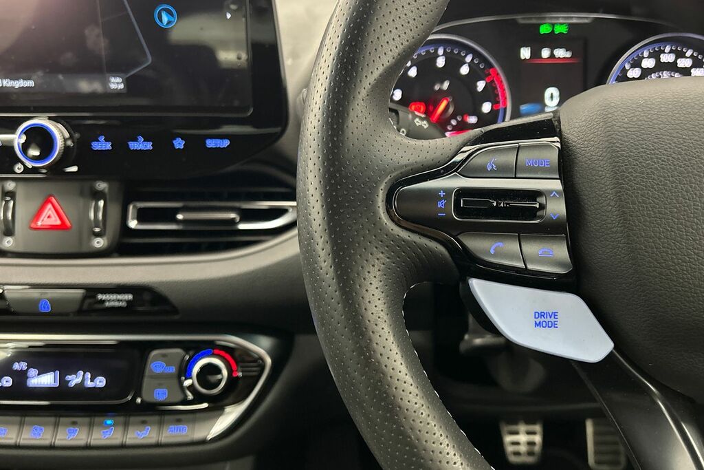 Hyundai I30 1.0 T-gdi Mhev Premium Tourer Hybrid Ma White #14