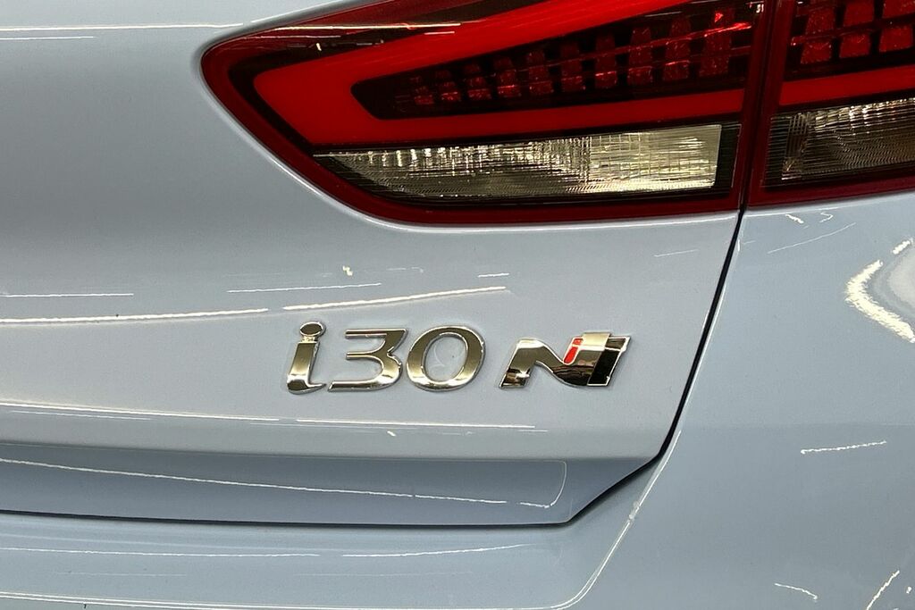Hyundai I30 1.0 T-gdi Mhev Premium Tourer Hybrid Ma White #20