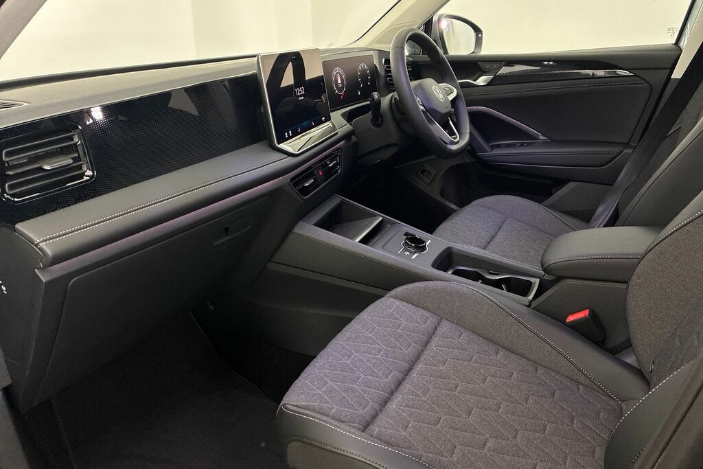 Volkswagen Tiguan 1.5 Etsi 150 Match Dsg Silver #2
