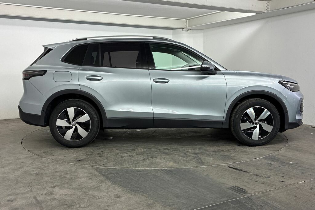 Volkswagen Tiguan 1.5 Etsi 150 Match Dsg Silver #4