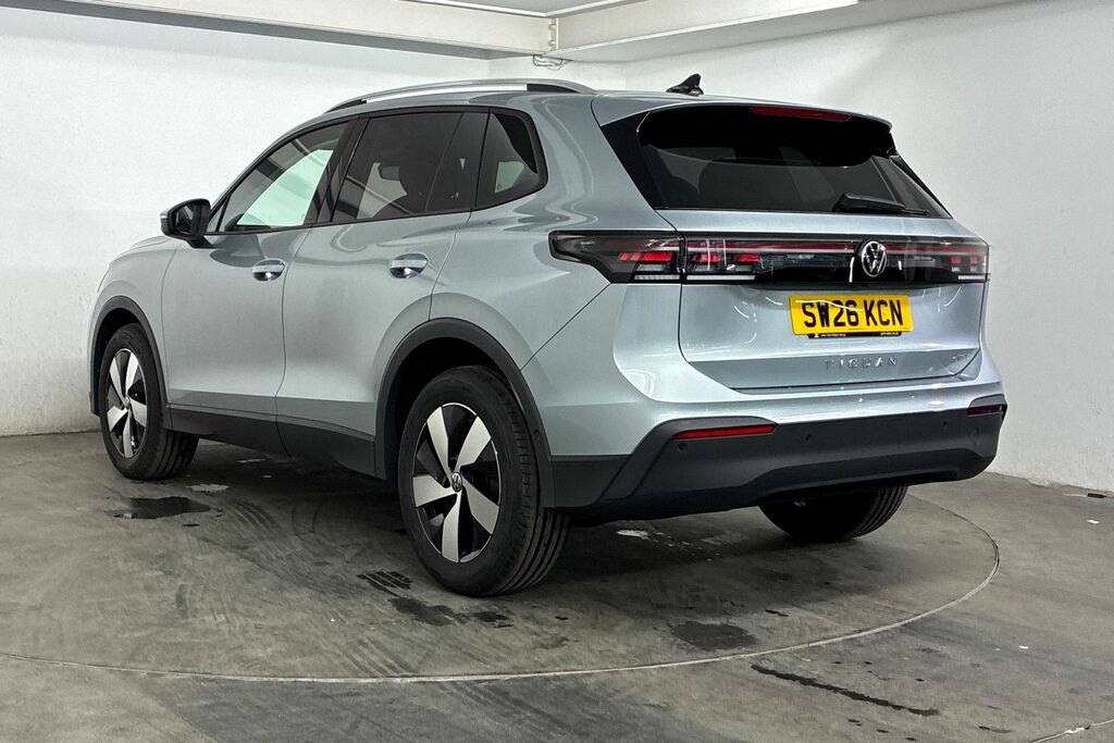 Volkswagen Tiguan 1.5 Etsi 150 Match Dsg Silver #3
