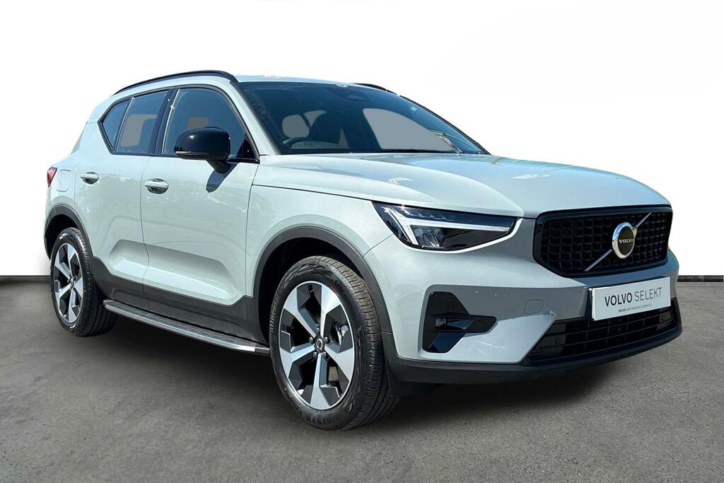 Volvo XC40 Plus, B3 Mild Hybrid, Dark Grey