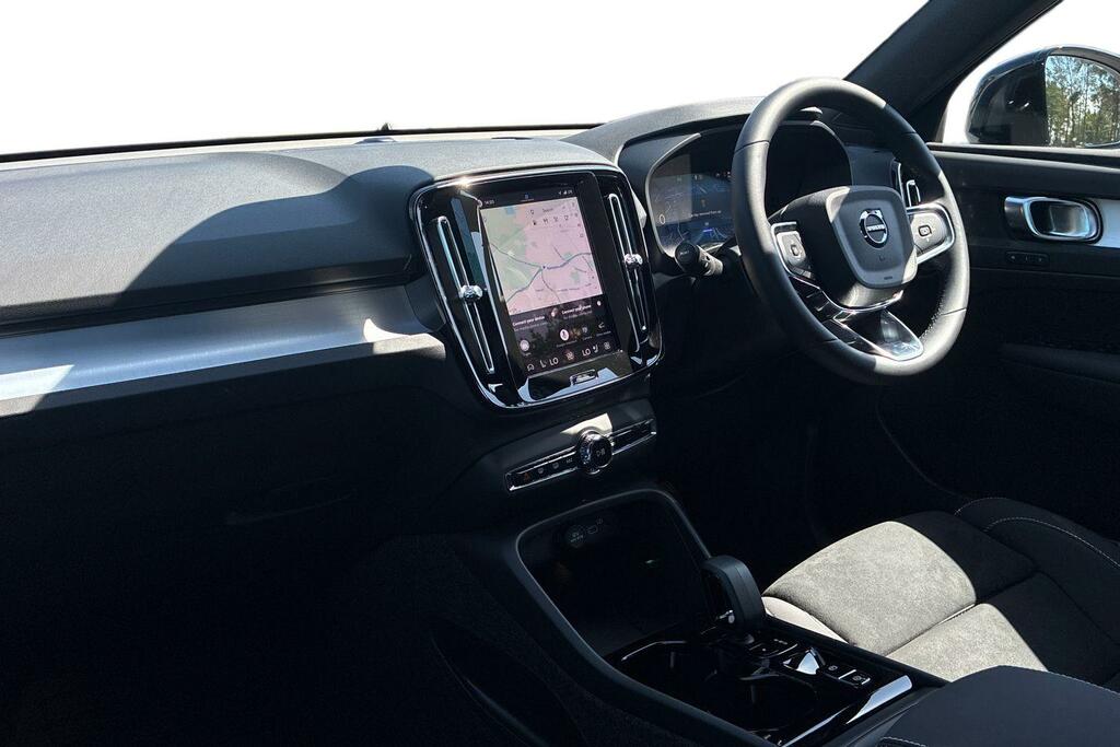 Volvo XC40 Plus, B3 Mild Hybrid, Dark Grey #2