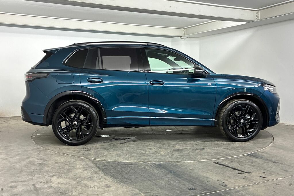 Volkswagen Tiguan 1.5 Etsi 150 Black Edition Dsg Blue #4