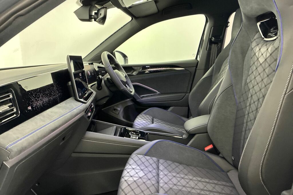 Volkswagen Tiguan R-line 1.5 Etsi 150 Ps 7-Speed Dsg Blue #16