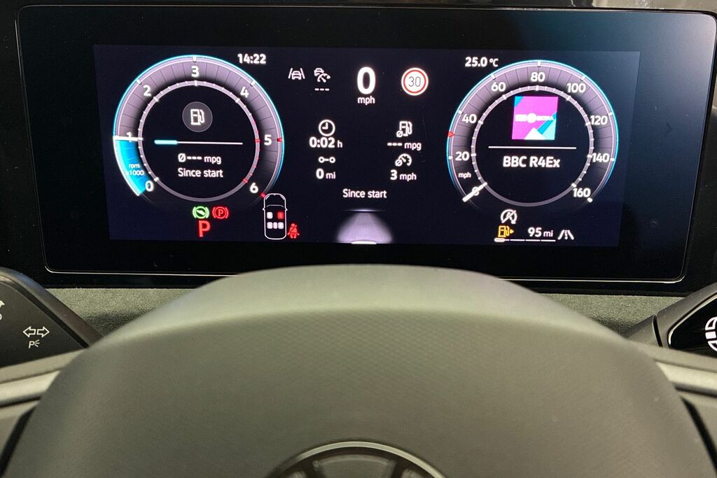 Volkswagen Tiguan R-line 1.5 Etsi 150 Ps 7-Speed Dsg Blue #15