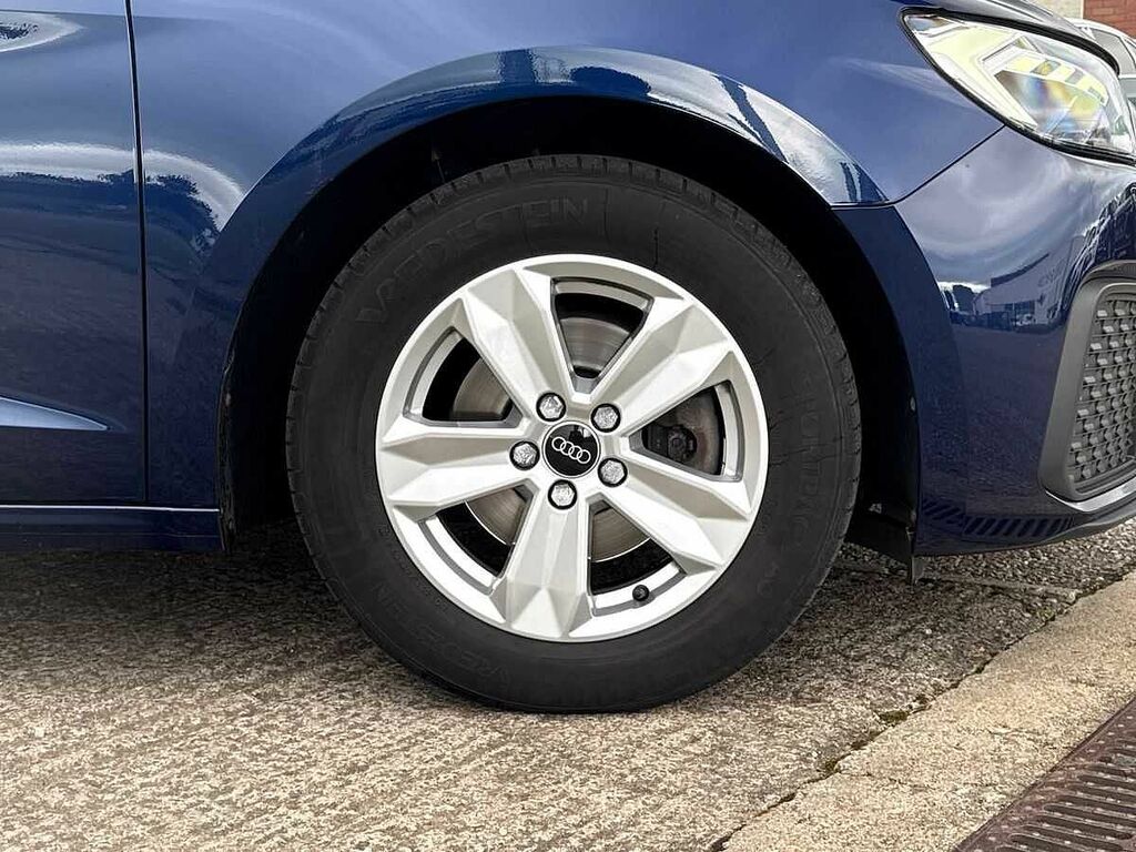 Audi A1 Technik 30 Tfsi 110 Ps 6-Speed Blue #5