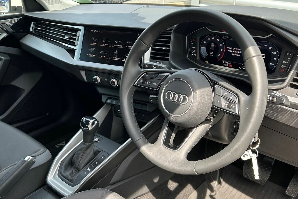 Audi A1 Sport 30 Tfsi 116 Ps S Tronic White #6