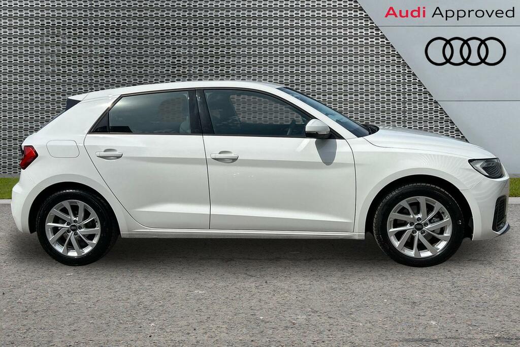 Audi A1 Sport 30 Tfsi 116 Ps S Tronic White #4