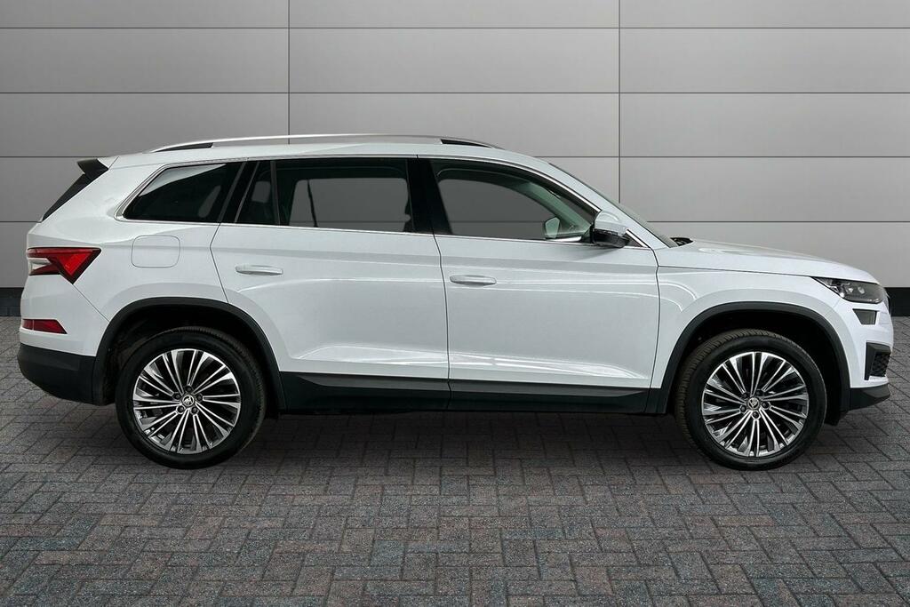 Skoda Kodiaq 2.0 Tsi 190 Se L Executive 4X4 Dsg 7 Seat White #4