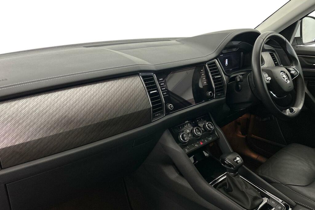 Skoda Kodiaq 2.0 Tsi 190 Se L Executive 4X4 Dsg 7 Seat White #2