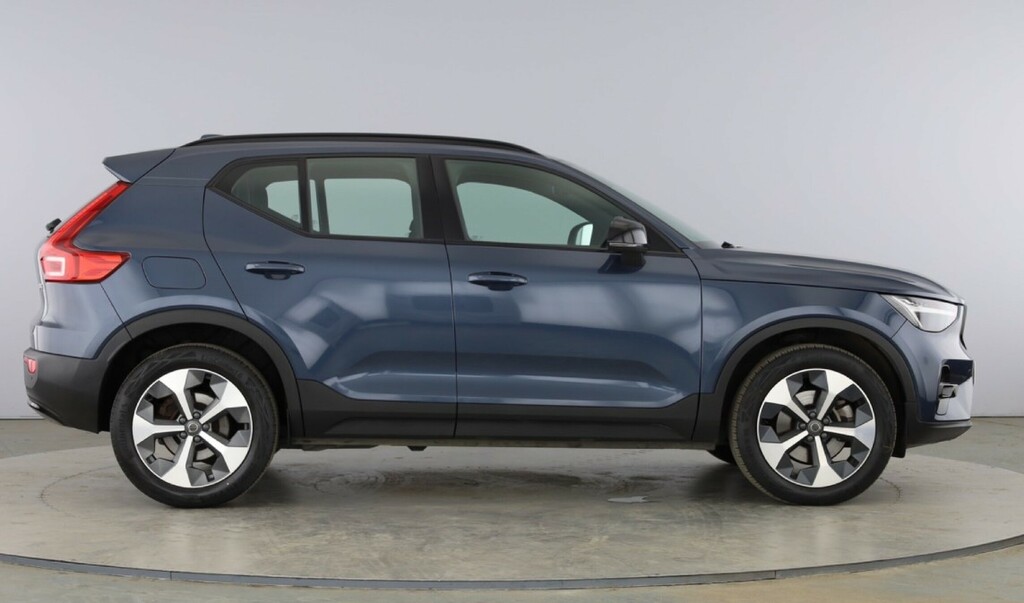 Volvo XC40 Plus, B4 Mild Hybrid, Dark Blue #2