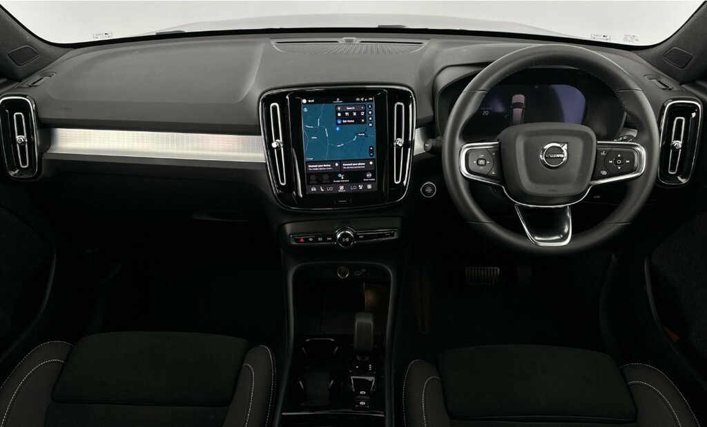 Volvo XC40 Ultra, B4 Mild Hybrid, Roof-360 Camera- Black #8