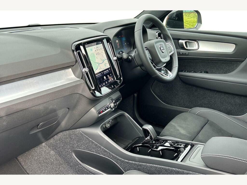 Volvo XC40 Plus, B3 Mild Hybrid, Dark ST26MVY Grey #2
