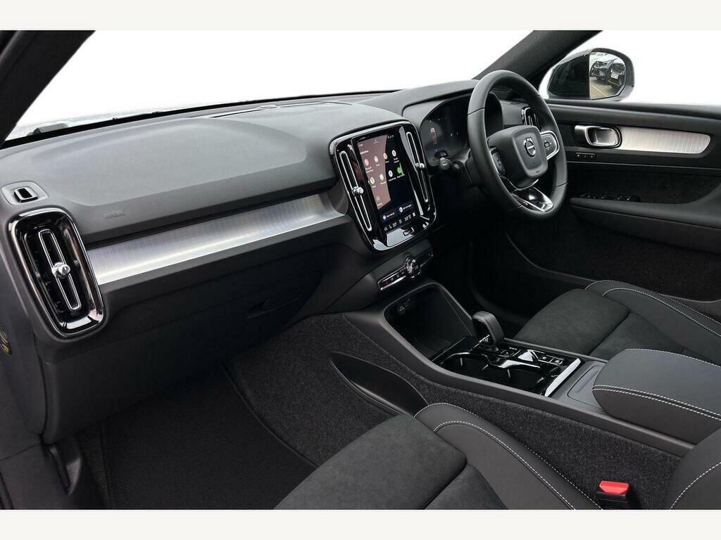 Volvo XC40 Plus, B3 Mild Hybrid, Dark SR26DYG Blue #2