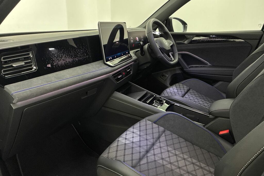 Volkswagen Tiguan 1.5 Etsi 150 Black Edition Dsg Blue #2