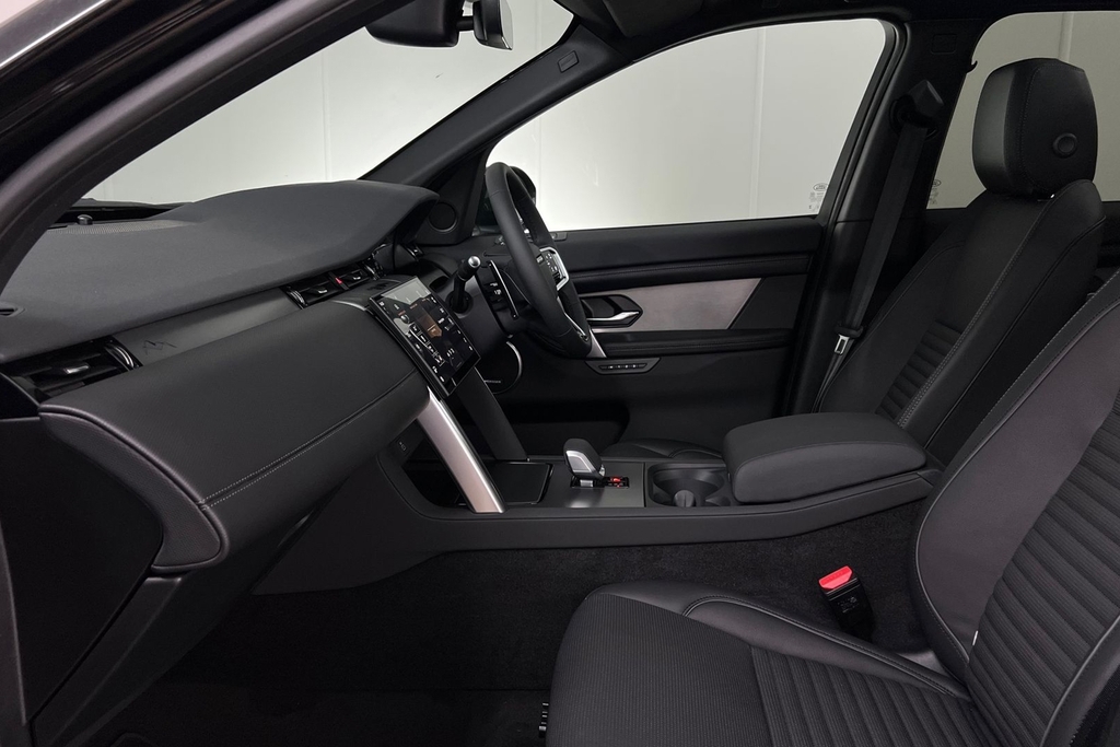 Land Rover Discovery Sport Discovery Sport 1.5 P270e Metropolitan 5 Black #3