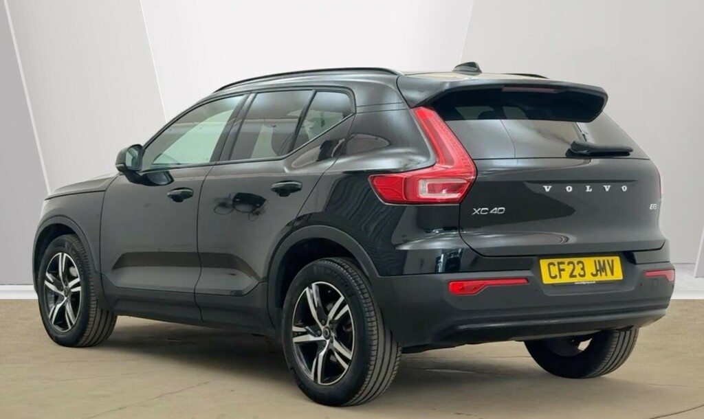 Volvo XC40 Plus, B3 Mild Hybrid, Dark Black #5