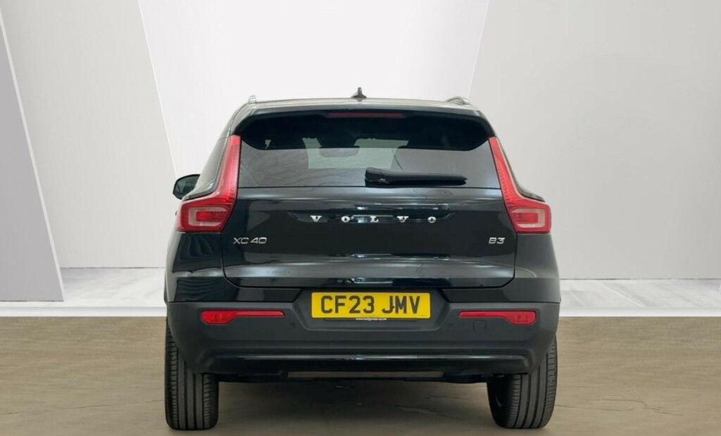 Volvo XC40 Plus, B3 Mild Hybrid, Dark Black #4