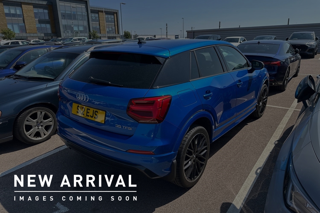 Audi Q2 Black Edition 35 Tfsi 150 Ps 6-Speed Blue #4