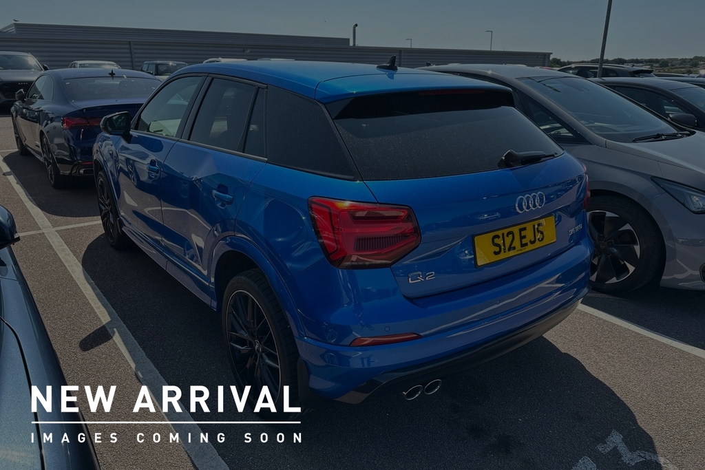 Audi Q2 Black Edition 35 Tfsi 150 Ps 6-Speed Blue #3