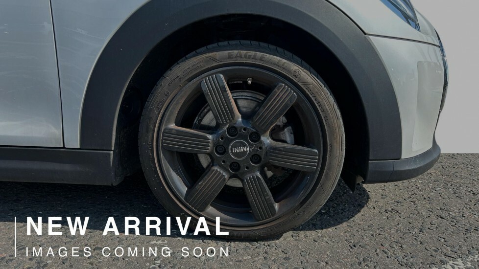 Mini Hatch 3-Door Cooper Classic SV24XAR White #4