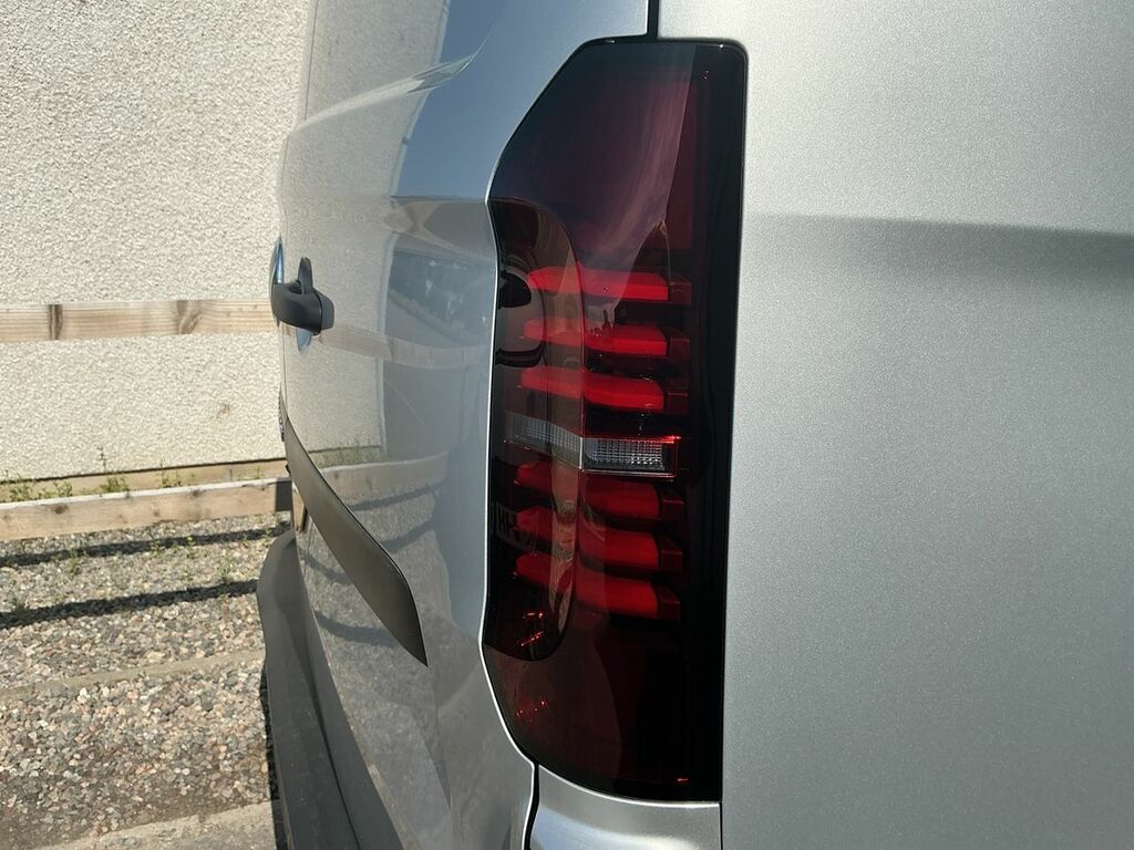 Volkswagen Transporter Commerce Plus #19
