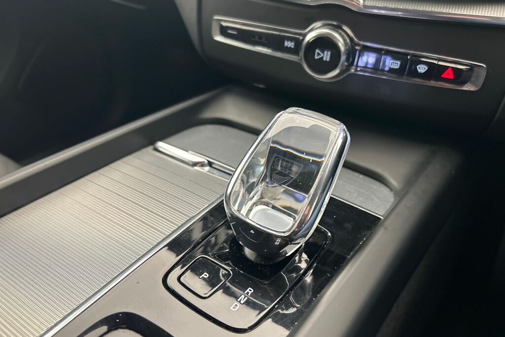 Volvo XC60 Suv Black #13