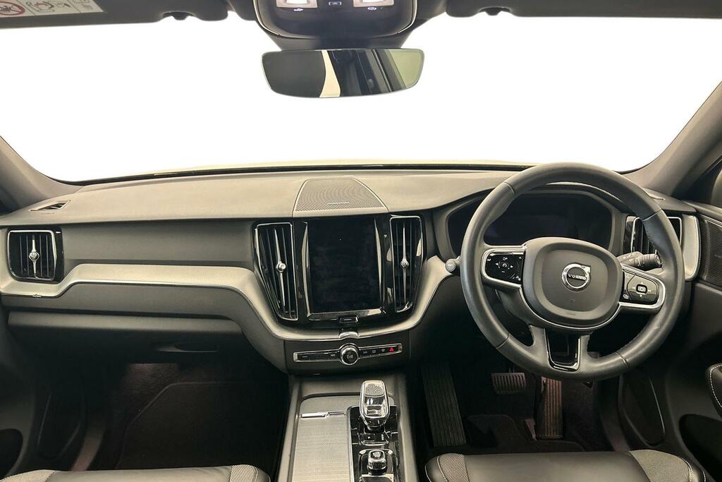 Volvo XC60 Plus, B4 Awd Mild Hybrid, Dark SH72XBN Grey #6