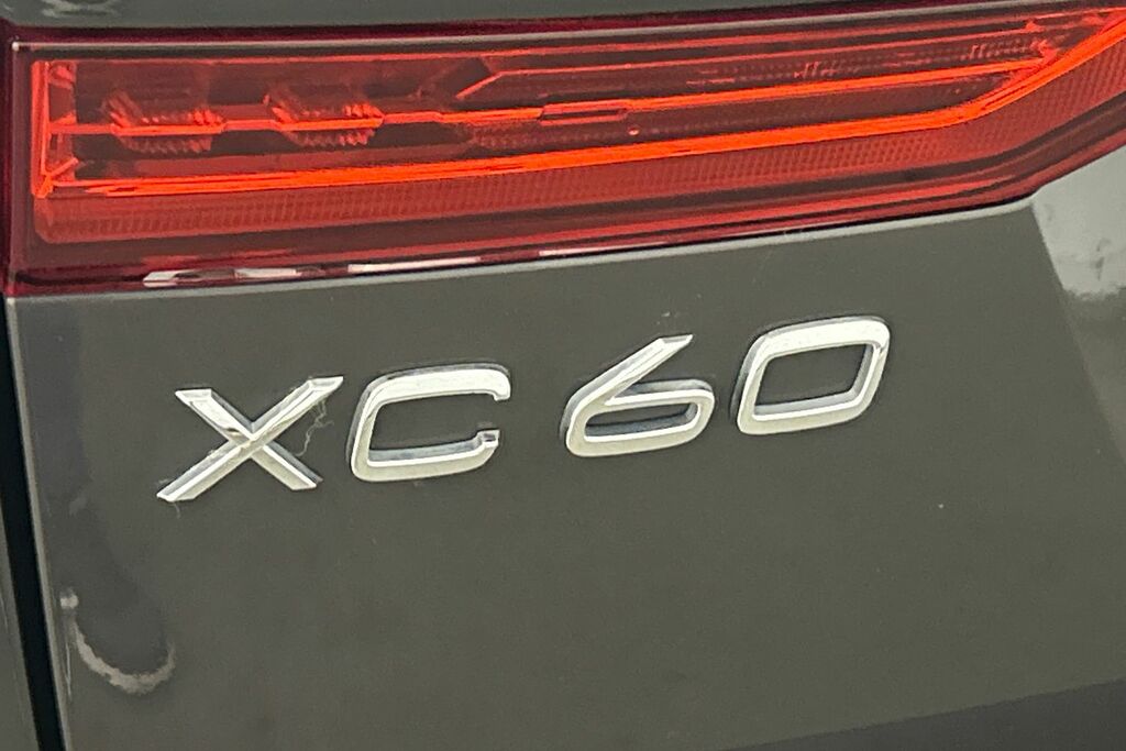Volvo XC60 Suv Black #23