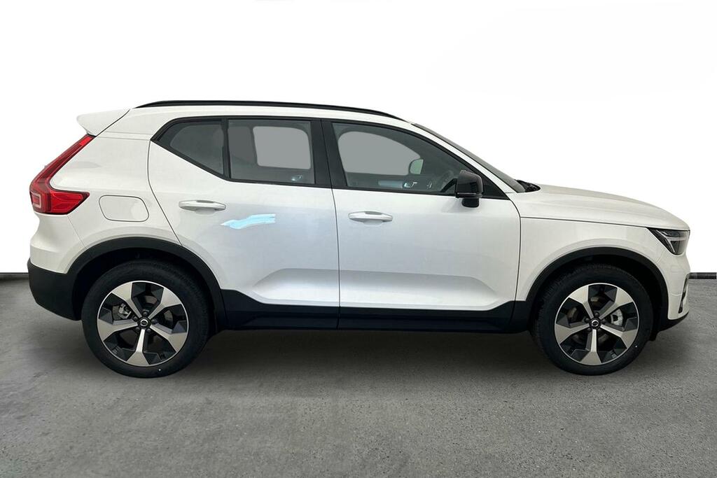 Volvo XC40 Plus, B3 Mild Hybrid, Dark SO26DXF White #4