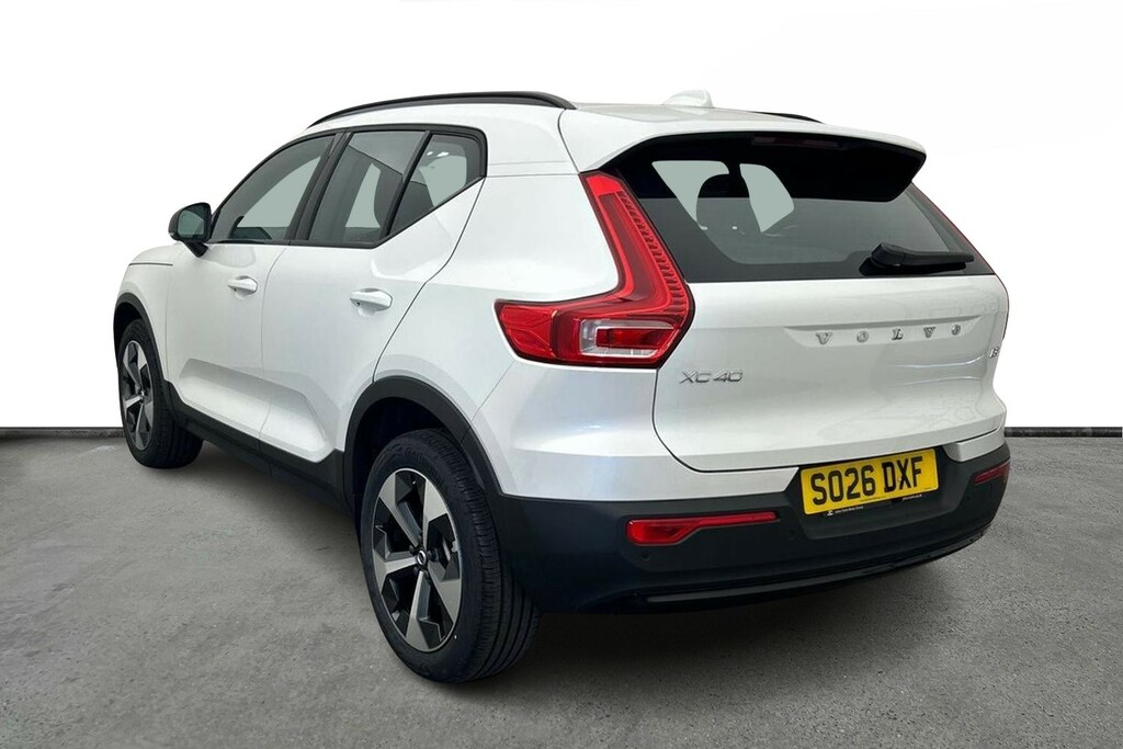 Volvo XC40 Plus, B3 Mild Hybrid, Dark SO26DXF White #3