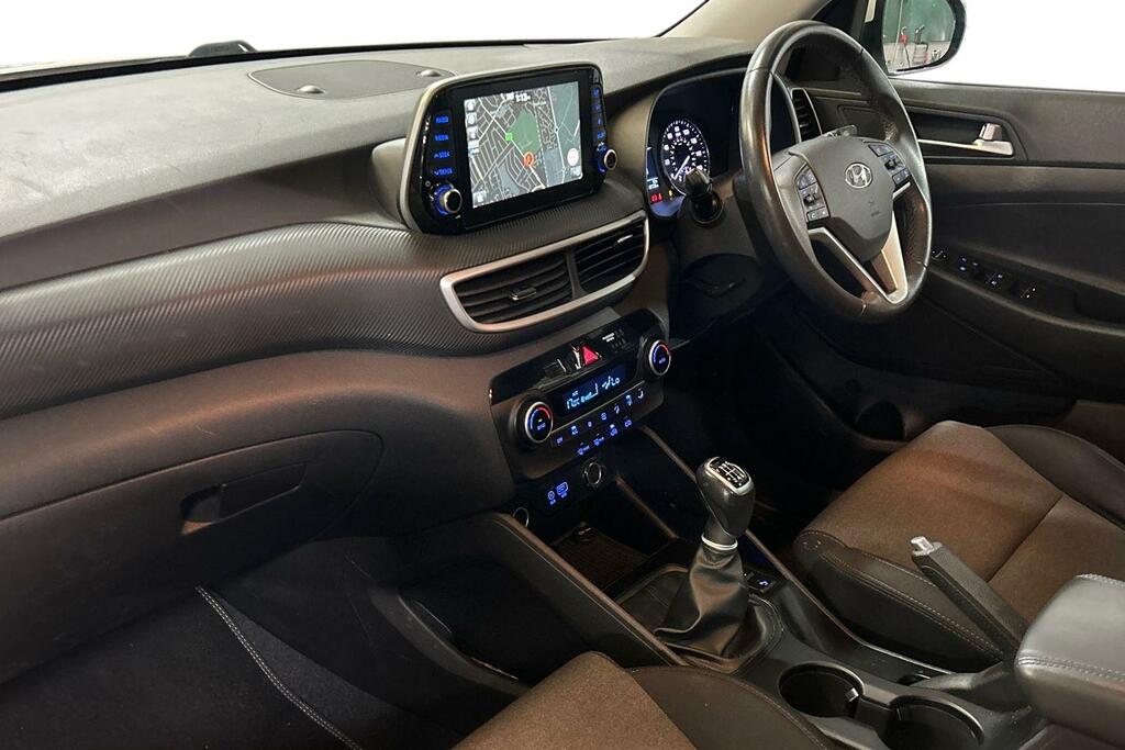Hyundai Tucson 1.6 Gdi Se Nav Euro 6 Ss White #6