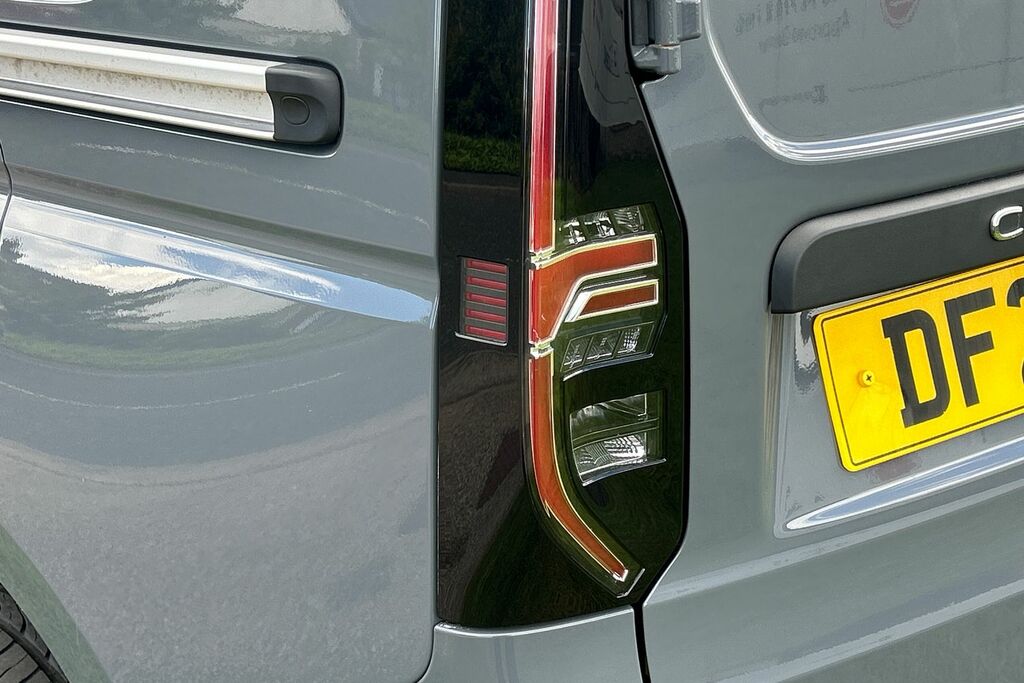 Volkswagen Caddy Commerce White #19