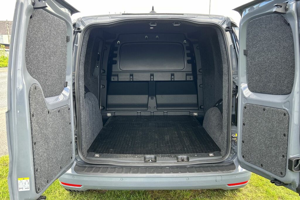 Volkswagen Caddy Commerce White #11