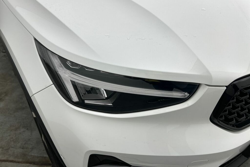 Volvo XC40 Plus Green #18