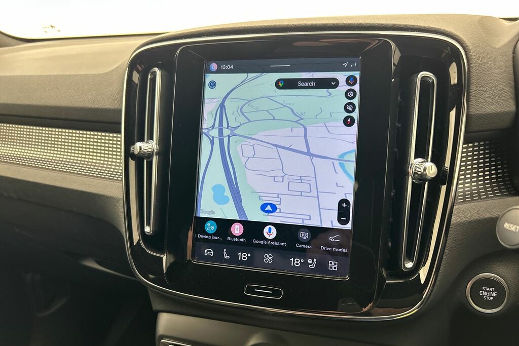 Volvo XC40 Plus Green #15