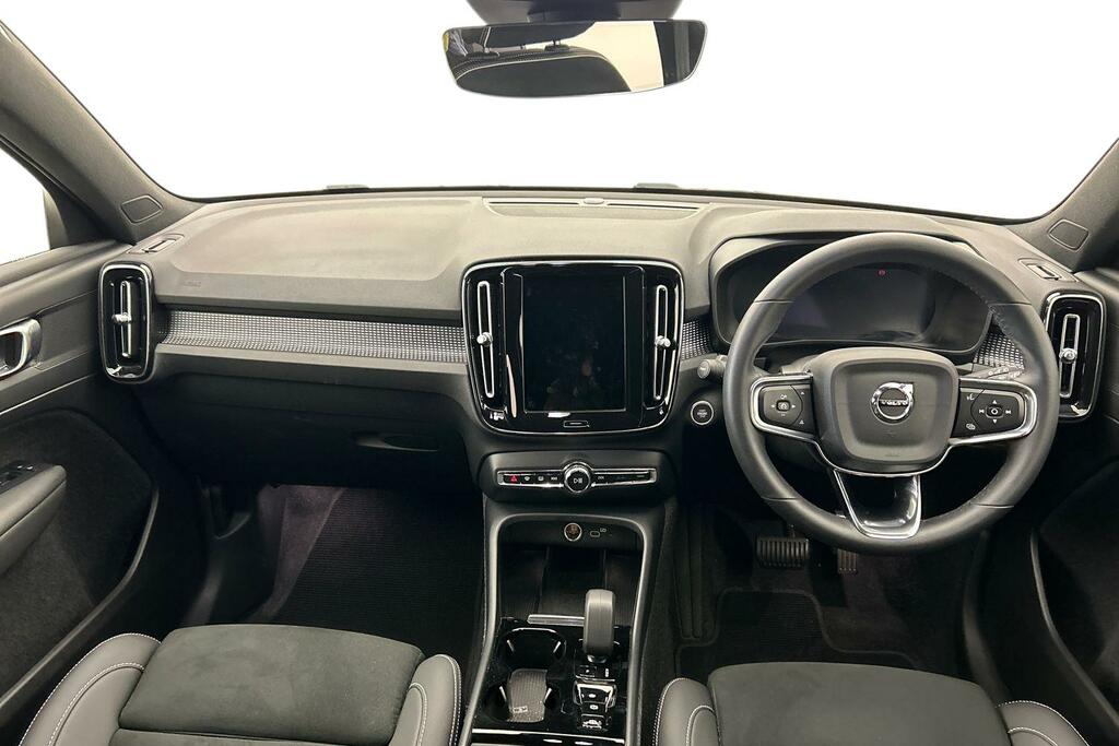 Volvo XC40 Plus, B3 Mild Hybrid, Dark White #6