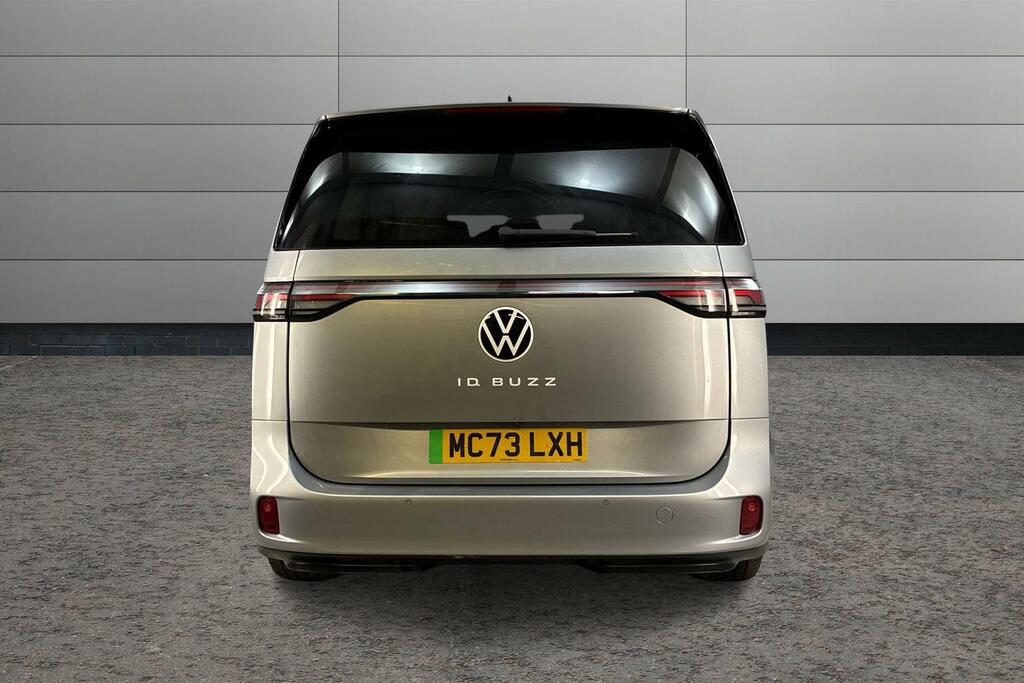Volkswagen ID.Buzz Commerce Plus White #7