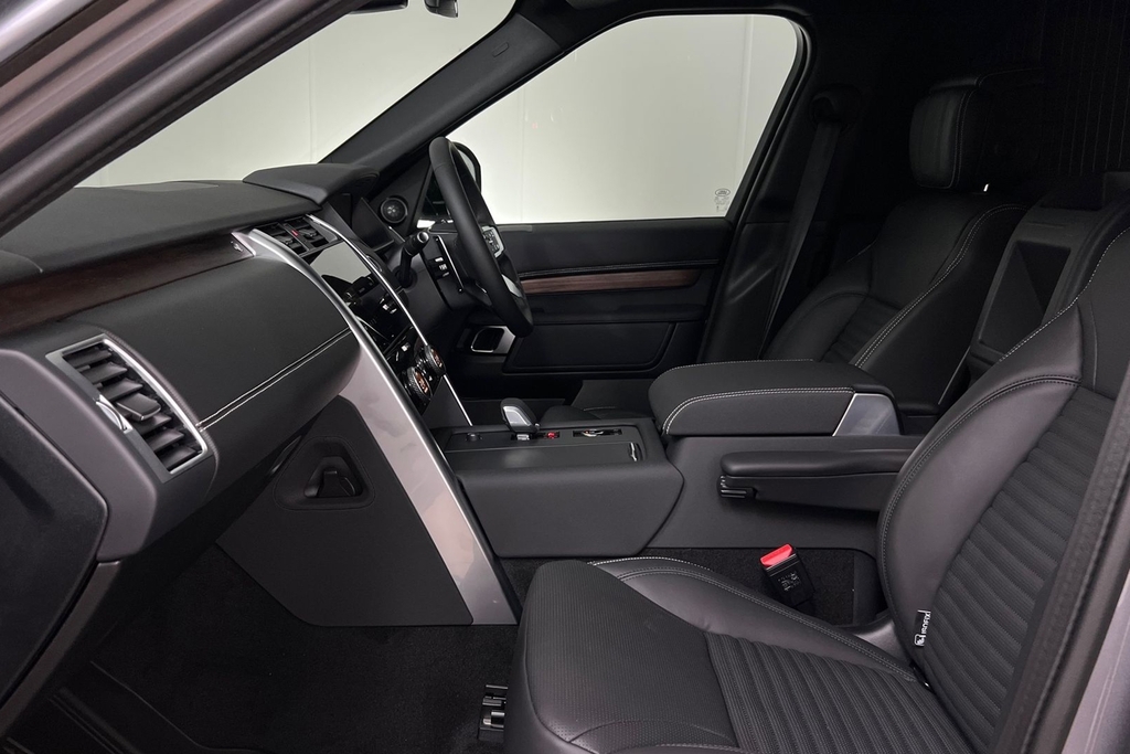 Land Rover Discovery D350 Commercial Dynamic Hse Grey #3