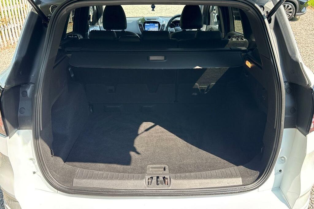 Ford Kuga Titanium White #16