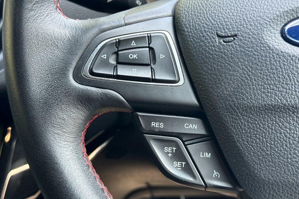 Ford Kuga Titanium White #8