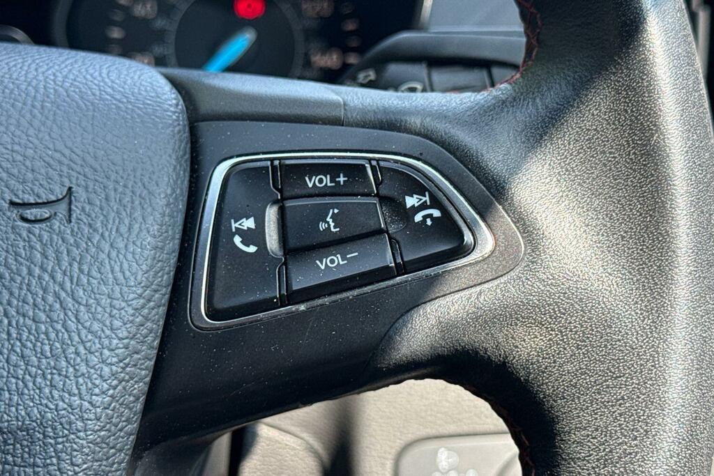 Ford Kuga Titanium White #9