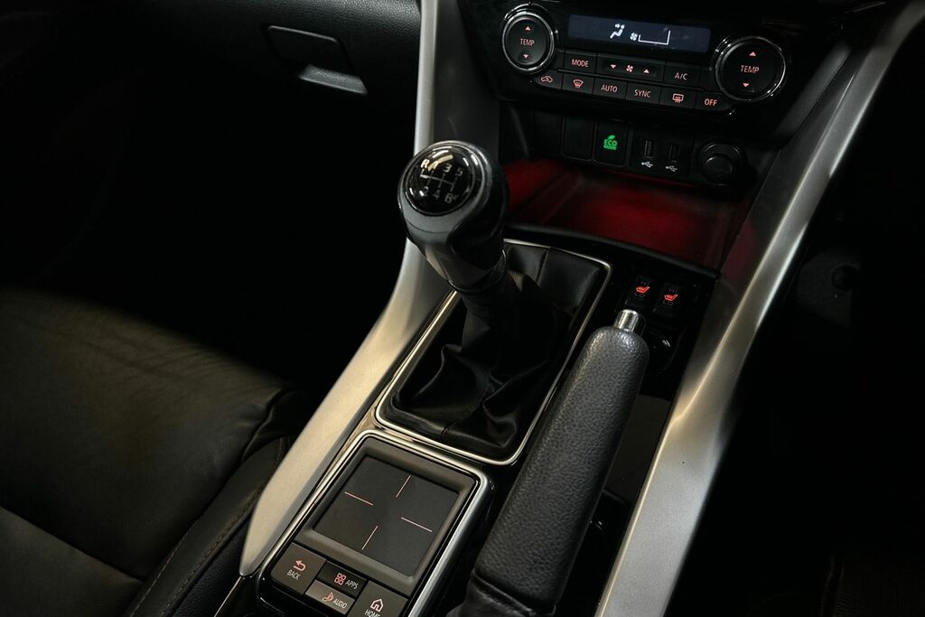 Mitsubishi Eclipse Cross Cross First Ed 4X Red #19