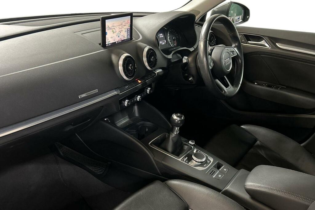 Audi A3 1.6L Sport White #6