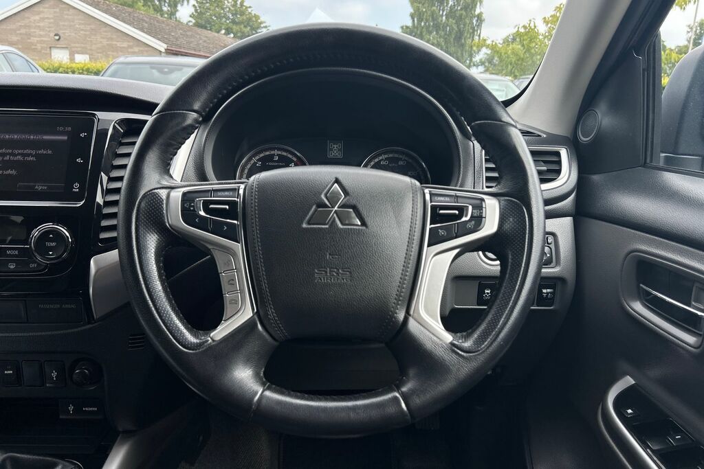 Mitsubishi L200  Black #13