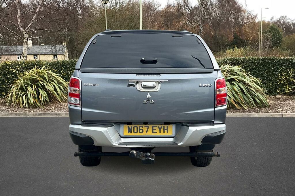 Mitsubishi L200  Black #7