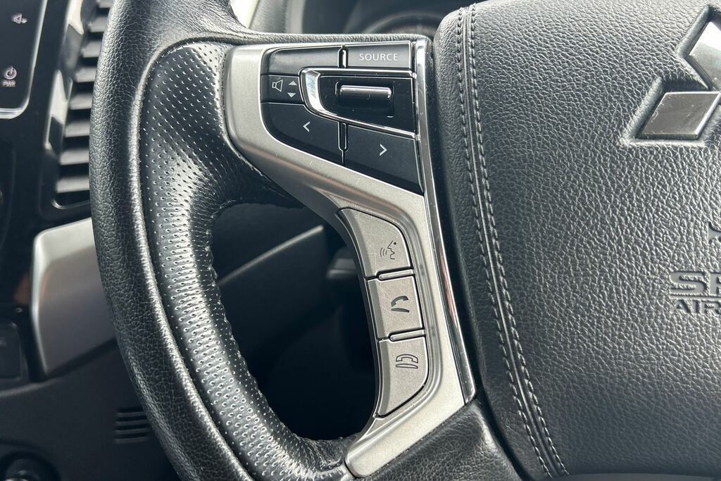 Mitsubishi L200  Black #14