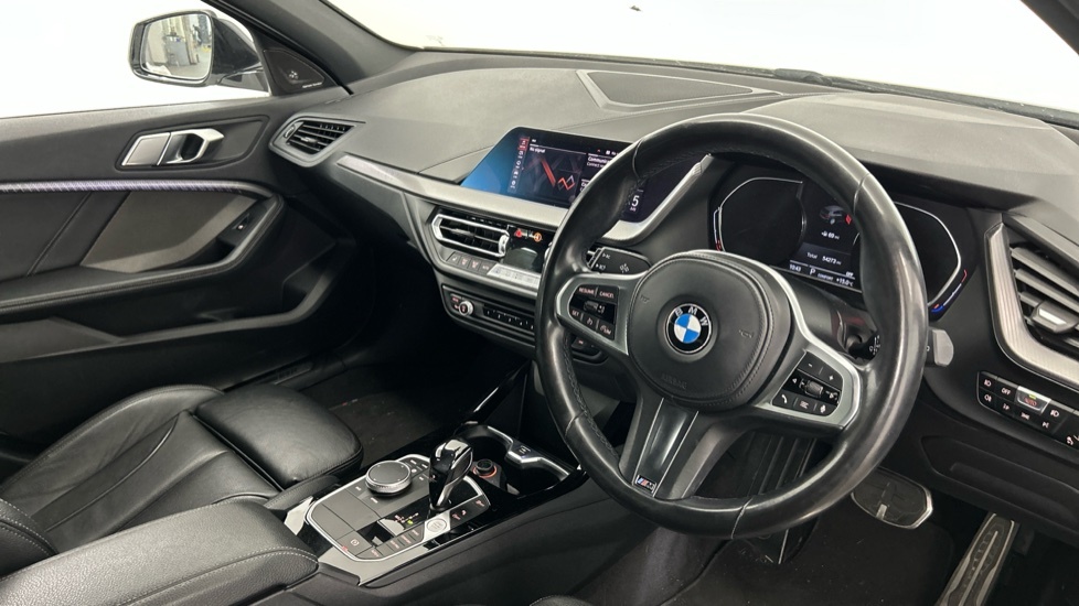BMW 1 Series 118I M Sport White #6