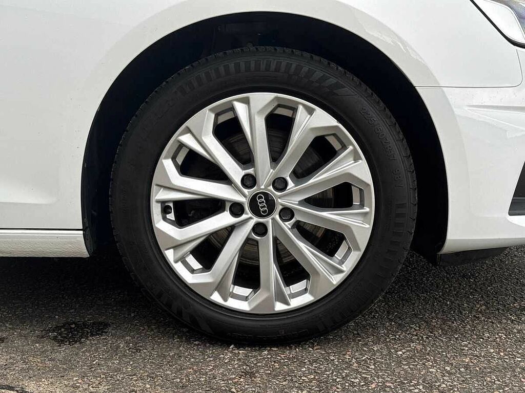 Audi A4 Avant Avant Technik 35 Tdi 163 Ps S Tronic White #5